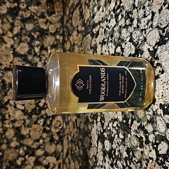 Woodlands by BBW Men's Collection 3-in-1 Hair, face, and body wash - Picture 1 of 2